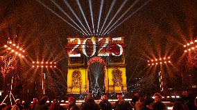 New Year's 2025 Celebrations - Paris