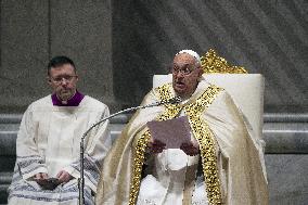 Pope Francis Leads Vespers And Te Deum On New Year's Eve - Vatican