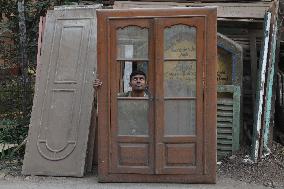 Second Hand Doors And Windows Market In India,Kolkata - 31 Dec 2024