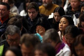 Pope Francis celebrates Holy Mass on the Solemnity of Mary Most Holy Mother of God
Thursday, 1 January, Altar of the Confessio,