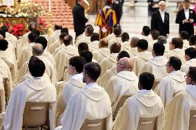 Pope Francis celebrates Holy Mass on the Solemnity of Mary Most Holy Mother of God
Thursday, 1 January, Altar of the Confessio,