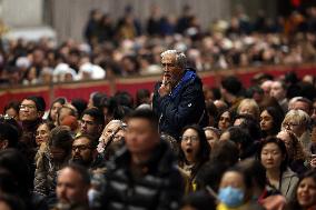 Pope Francis celebrates Holy Mass on the Solemnity of Mary Most Holy Mother of God
Thursday, 1 January, Altar of the Confessio,