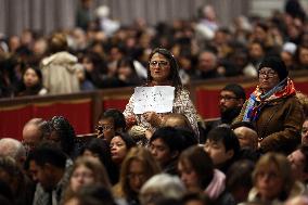 Pope Francis celebrates Holy Mass on the Solemnity of Mary Most Holy Mother of God
Thursday, 1 January, Altar of the Confessio,