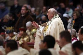 Pope Francis celebrates Holy Mass on the Solemnity of Mary Most Holy Mother of God
Thursday, 1 January, Altar of the Confessio,