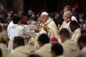 Pope Francis celebrates Holy Mass on the Solemnity of Mary Most Holy Mother of God
Thursday, 1 January, Altar of the Confessio,