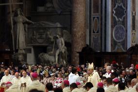 Pope Francis celebrates Holy Mass on the Solemnity of Mary Most Holy Mother of God
Thursday, 1 January, Altar of the Confessio,