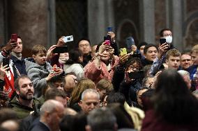 Pope Francis celebrates Holy Mass on the Solemnity of Mary Most Holy Mother of God
Thursday, 1 January, Altar of the Confessio,