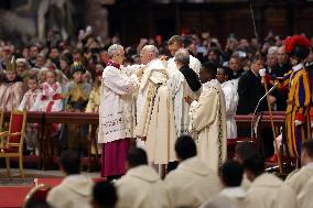 Pope Francis celebrates Holy Mass on the Solemnity of Mary Most Holy Mother of God
Thursday, 1 January, Altar of the Confessio,