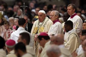 Pope Francis celebrates Holy Mass on the Solemnity of Mary Most Holy Mother of God
Thursday, 1 January, Altar of the Confessio,