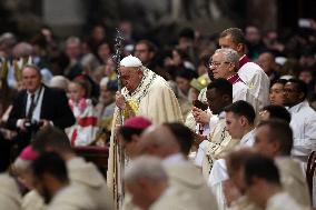 Pope Francis celebrates Holy Mass on the Solemnity of Mary Most Holy Mother of God
Thursday, 1 January, Altar of the Confessio,