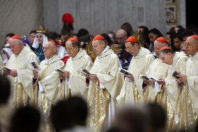 Pope Francis celebrates Holy Mass on the Solemnity of Mary Most Holy Mother of God
Thursday, 1 January, Altar of the Confessio,