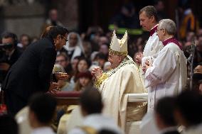 Pope Francis celebrates Holy Mass on the Solemnity of Mary Most Holy Mother of God
Thursday, 1 January, Altar of the Confessio,