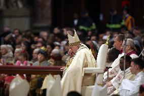 Pope Francis celebrates Holy Mass on the Solemnity of Mary Most Holy Mother of God
Thursday, 1 January, Altar of the Confessio,