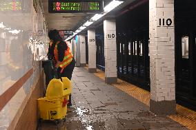 30 Year Old Man Stabbed Numerous Times In New York City Transit On The 1 Line On The Upper West Side Of Manhattan