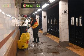 30 Year Old Man Stabbed Numerous Times In New York City Transit On The 1 Line On The Upper West Side Of Manhattan