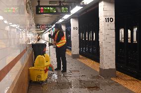 30 Year Old Man Stabbed Numerous Times In New York City Transit On The 1 Line On The Upper West Side Of Manhattan