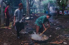 Ngijo Sadranan Tradition In Semarang