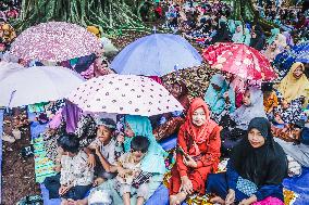 Ngijo Sadranan Tradition In Semarang