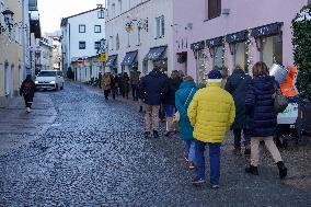 Every Day Life In The Bavarian City Of Fuessen