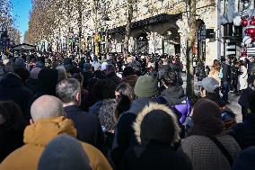 fnac liquidation at the Champs-Elysees in Paris FA