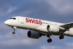 Swiss Airbus A220 Landing