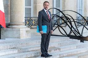 New Government leave the Weekly Cabinet Meeting - Paris AJ