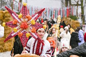 Bazaar of Good in Lviv support³ stray animals