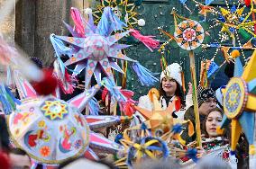 Large-scale march of Christmas star carriers in Lviv