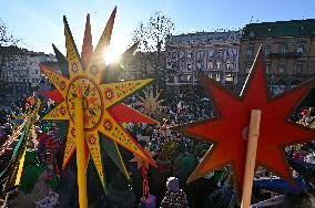 Large-scale march of Christmas star carriers in Lviv