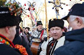 Large-scale march of Christmas star carriers in Lviv