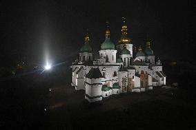 Kyiv sparkles at night during holiday season