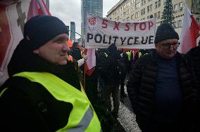 Farmers Demonstrate Against EU's Policies In Warsaw.