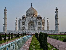 Daily Life In Agra