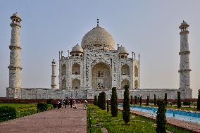 Daily Life In Agra