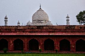 Daily Life In Agra