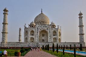 Daily Life In Agra