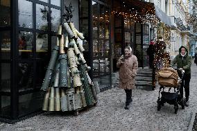 Christmas tree made of spent ammunition in Kyiv