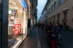 Rome Gears Up For Winter Sales