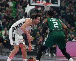 Panathinaikos BC v Virtus Segafredo Bologna - Euroleague