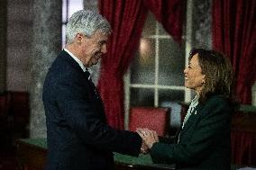 Vice President Kamala Harris swears in Senators