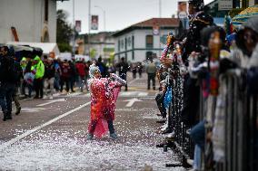 Carnaval de Negros y Blancos - Black and Whites Carnival