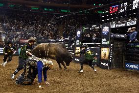 Pro Bull Riders: Unleash The Beast - New York City