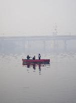 Delhi's Yamuna Ghat Becomes Winter Attraction For Migratory Birds