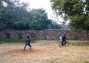 Kids Play Cricket At Mughal Era Monument In Delhi