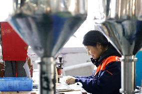 China Cold Compress Leisure Manufacturing Industry