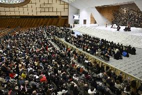 Pope Francis meets with Catholic Union of Teachers - Vatican