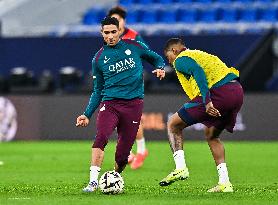 French Super Cup (Trophee Des Champions) - Paris Saint-Germain Training Session