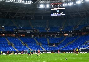 French Super Cup (Trophee Des Champions) - Paris Saint-Germain Training Session