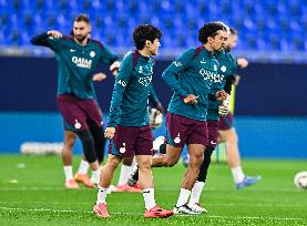 French Super Cup (Trophee Des Champions) - Paris Saint-Germain Training Session