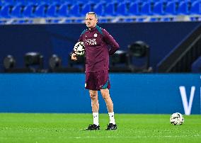 French Super Cup (Trophee Des Champions) - Paris Saint-Germain Training Session